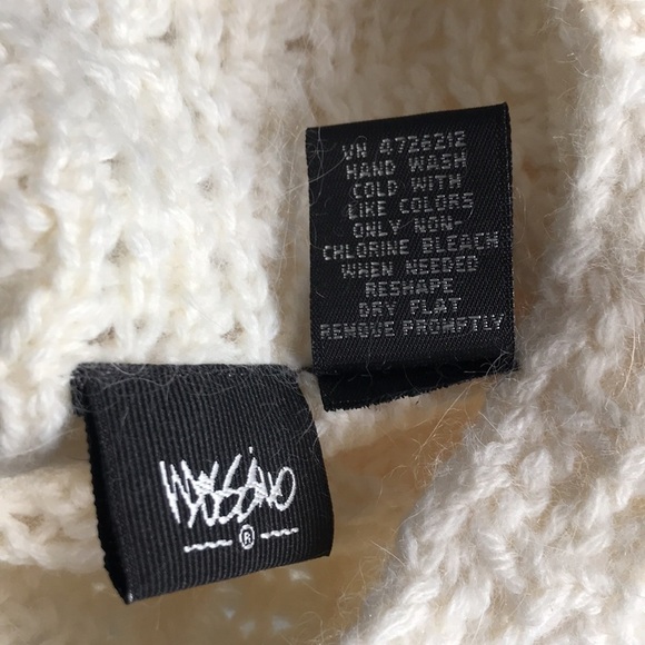 NWOT Mossimo cream mock neck knit pull on sweater size M regular or L juniors - Picture 11 of 11